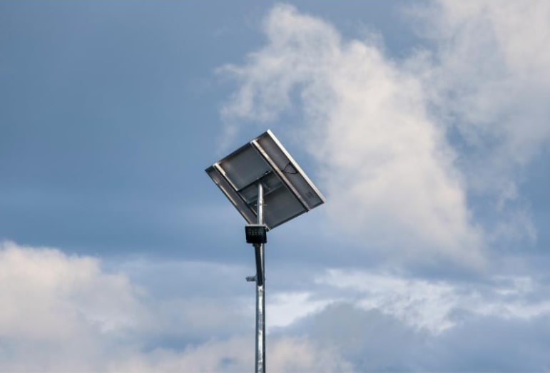 Lohnt sich eine PV-Anlage, wenn man ein E-Auto hat?